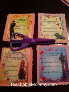 Tangled Birthday Party Decorations, Tangled Birthday Party Ideas, Tangled Birthday Party, Rapunzel Birthday Party, Tang;ed Birthday Food, Rapunzel Birthday food, Tangled Cupcakes, Rapunzel Cupcakes 