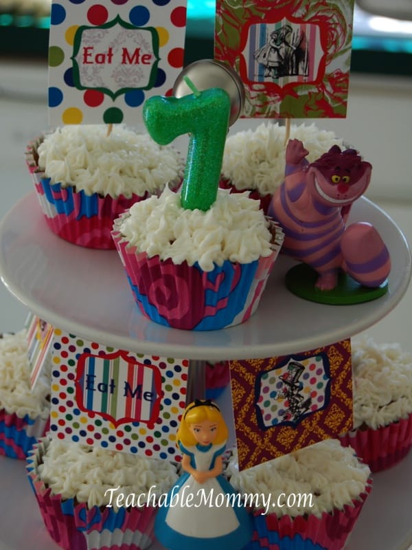 Alice in Wonderland Birthday Party, Mad Hatter Tea Party Birthday cupcakes