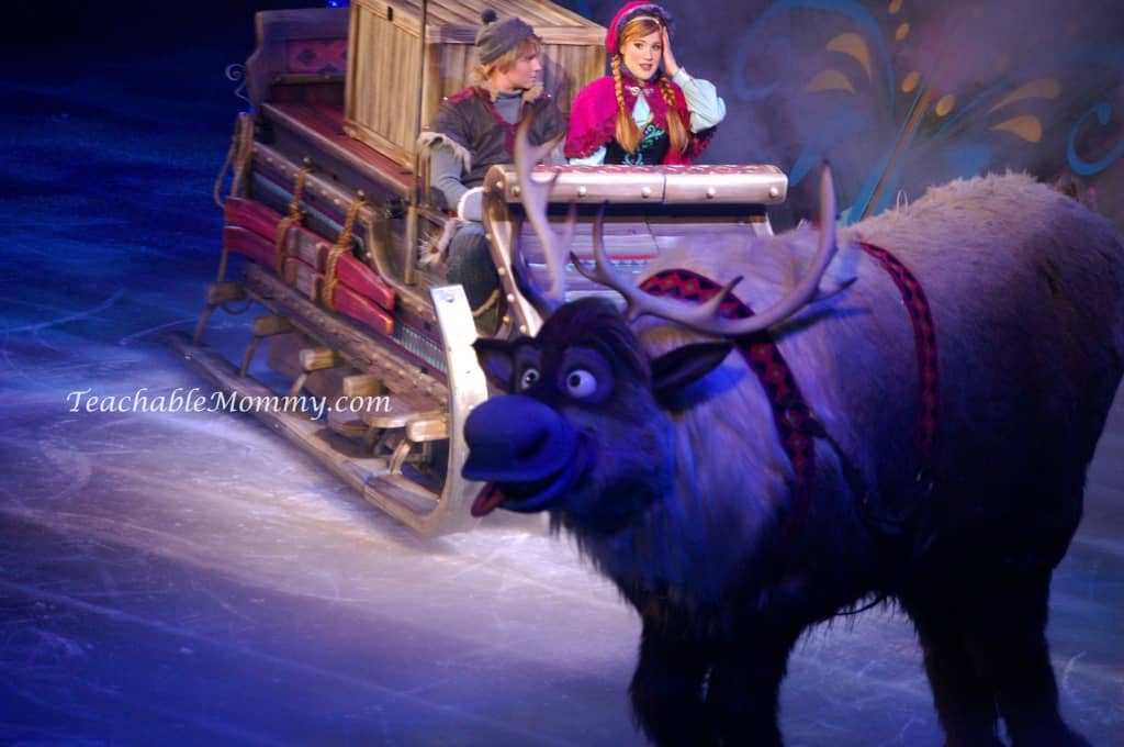 Disney On Ice presents FROZEN! , Anna Kristoff and Sven