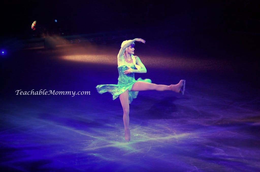 Disney On Ice presents FROZEN! , Elsa