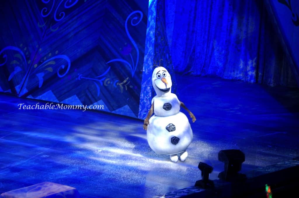 Disney On Ice presents FROZEN! , Olaf