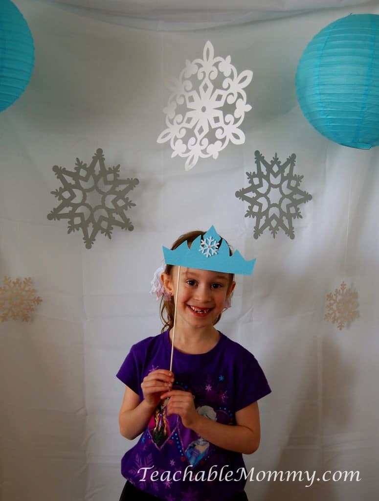 Frozen Birthday Party ideas, Frozen Birthday Crafts, Frozen Games, Frozen Free Printables, Frozen Party Decorations, Frozen Party, Frozen Party Photobooth