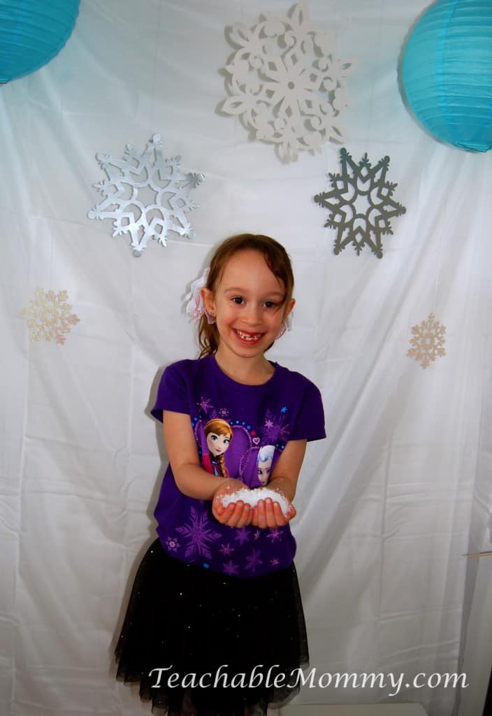 Frozen Birthday Party ideas, Frozen Birthday Crafts, Frozen Games, Frozen Free Printables, Frozen Party Decorations, Frozen Party, Frozen Party Photobooth