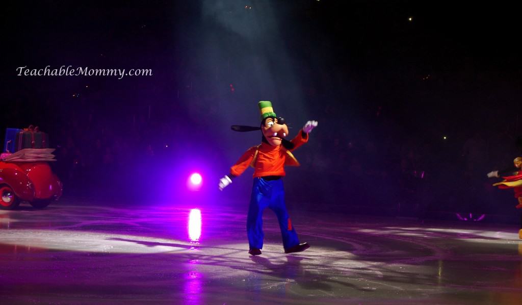 Disney On Ice, Worlds of Fantasy, #DisneyOnIce, Toy Story, Tinkerbell, Cars, The Little Mermaid, Mickey and Minnie