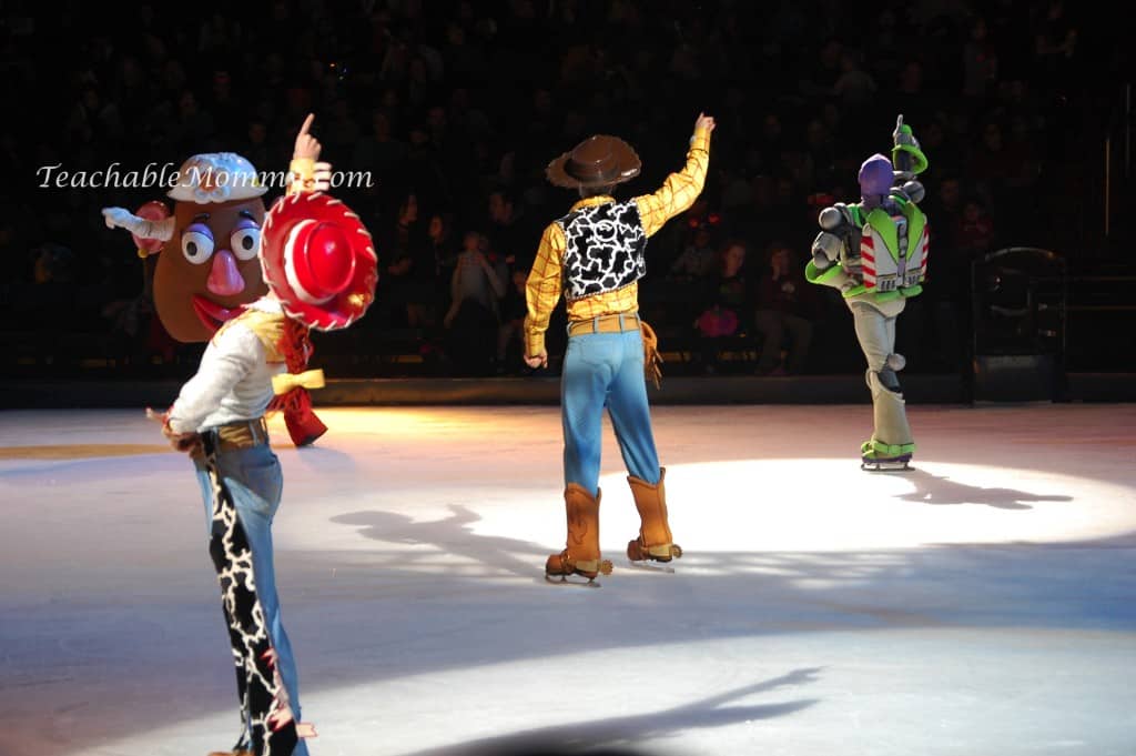 Disney On Ice, Worlds of Fantasy, #DisneyOnIce, Toy Story, Tinkerbell, Cars, The Little Mermaid, Mickey and Minnie