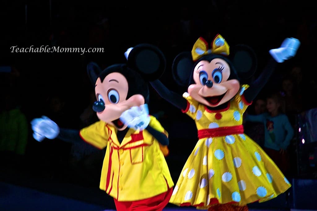 Disney On Ice, Worlds of Fantasy, #DisneyOnIce, Toy Story, Tinkerbell, Cars, The Little Mermaid, Mickey and Minnie