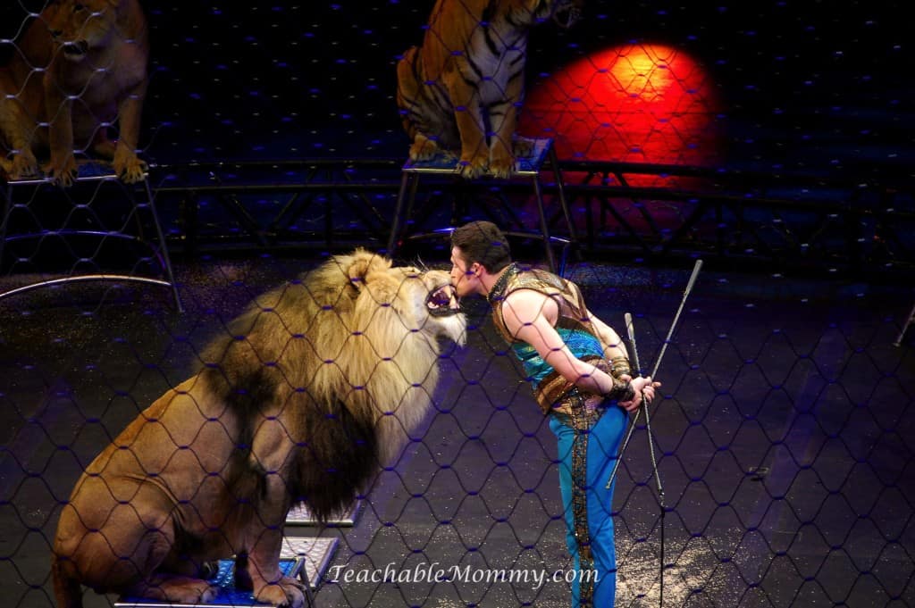 Ringling Bros. and Barnum & Bailey presents LEGENDS! ,  Alexander Lacey Big Cats