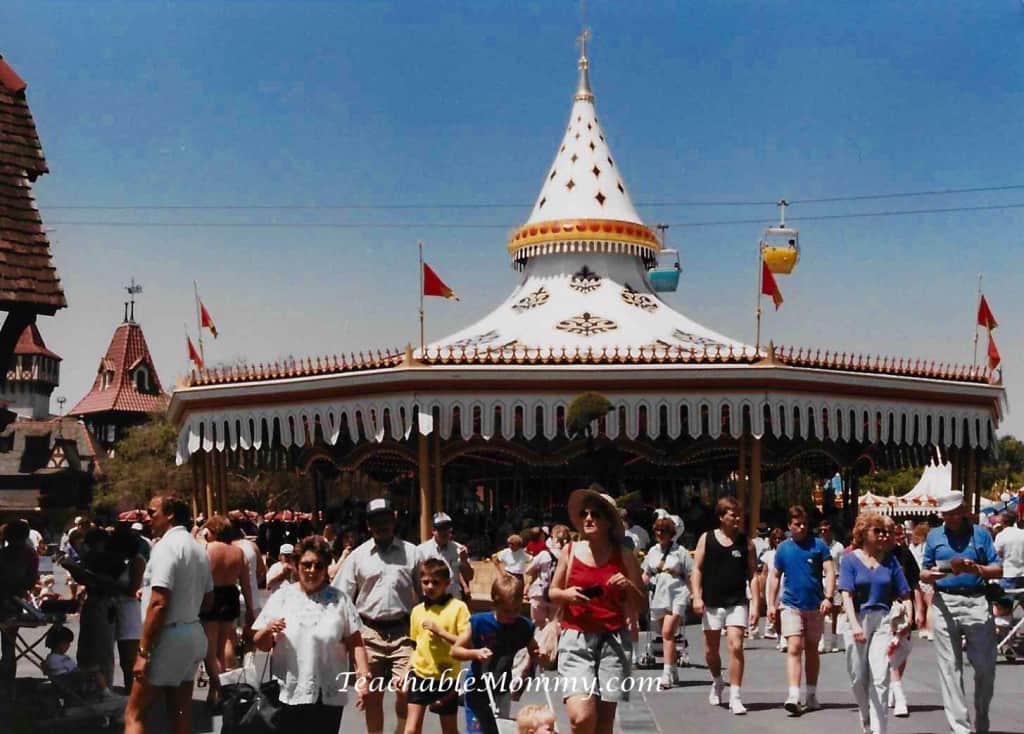 filename-1-Walt Disney World 1989, #WDIS4U, #DisneySMMC