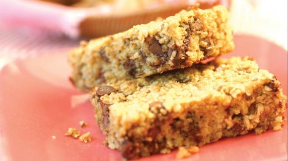 Oatmeal Chocolate Chip Bars