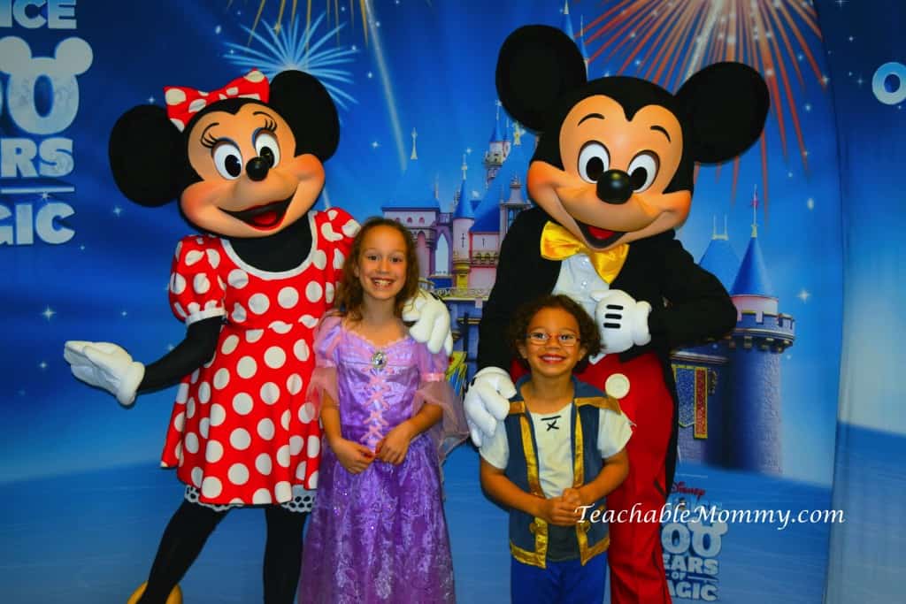 Disney On Ice 100 Years of Magic, Disney On Ice, spon