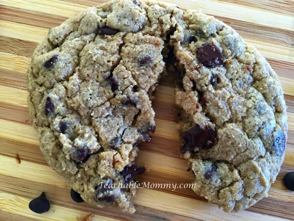 Gluten Free Chocolate Chip Cookies, Gluten Free Dairy Free Chocolate Chip Cookies, Dairy Free Chocolate Chip cookies, organic chocolate chip cookies, the best chocolate chip cookies ever