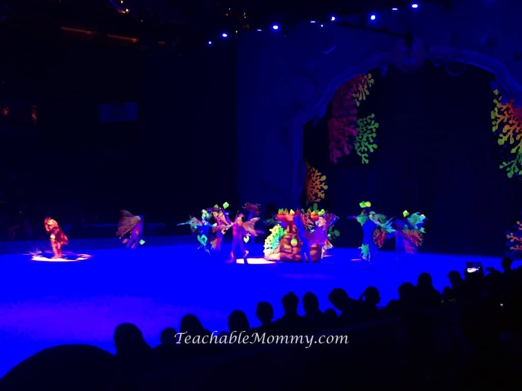 Disney On Ice, Disney on Ice Treasure Trove, Disney On Ice Mickey, Disney Shows, Disney Live shows, ice skating, sponsored