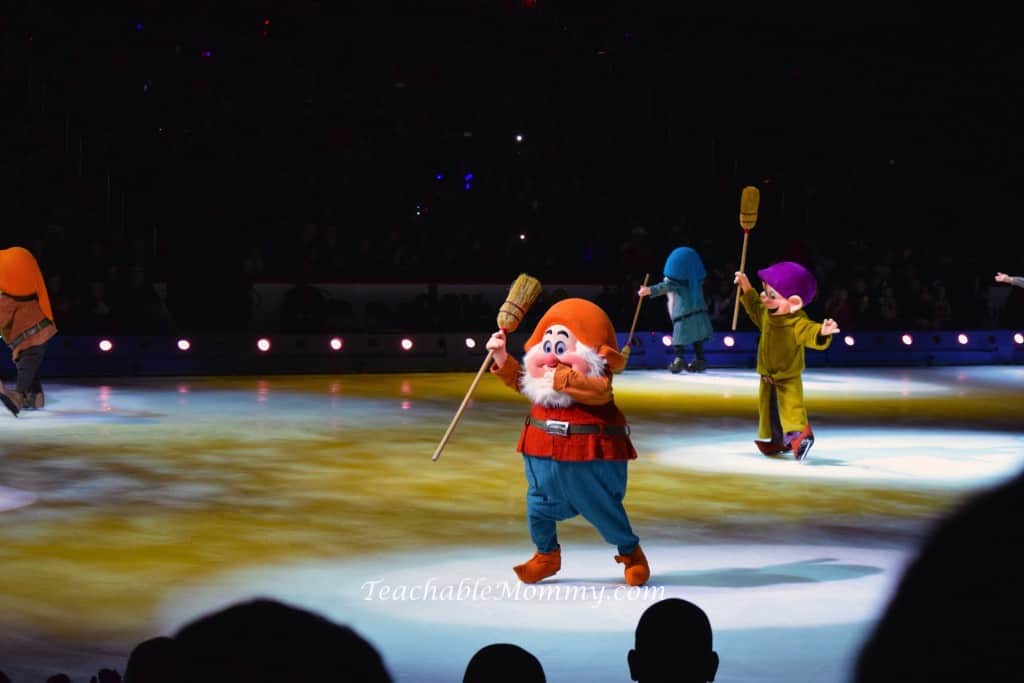 Disney On Ice, Disney on Ice Treasure Trove, Disney On Ice Mickey, Disney Shows, Disney Live shows, ice skating, sponsored