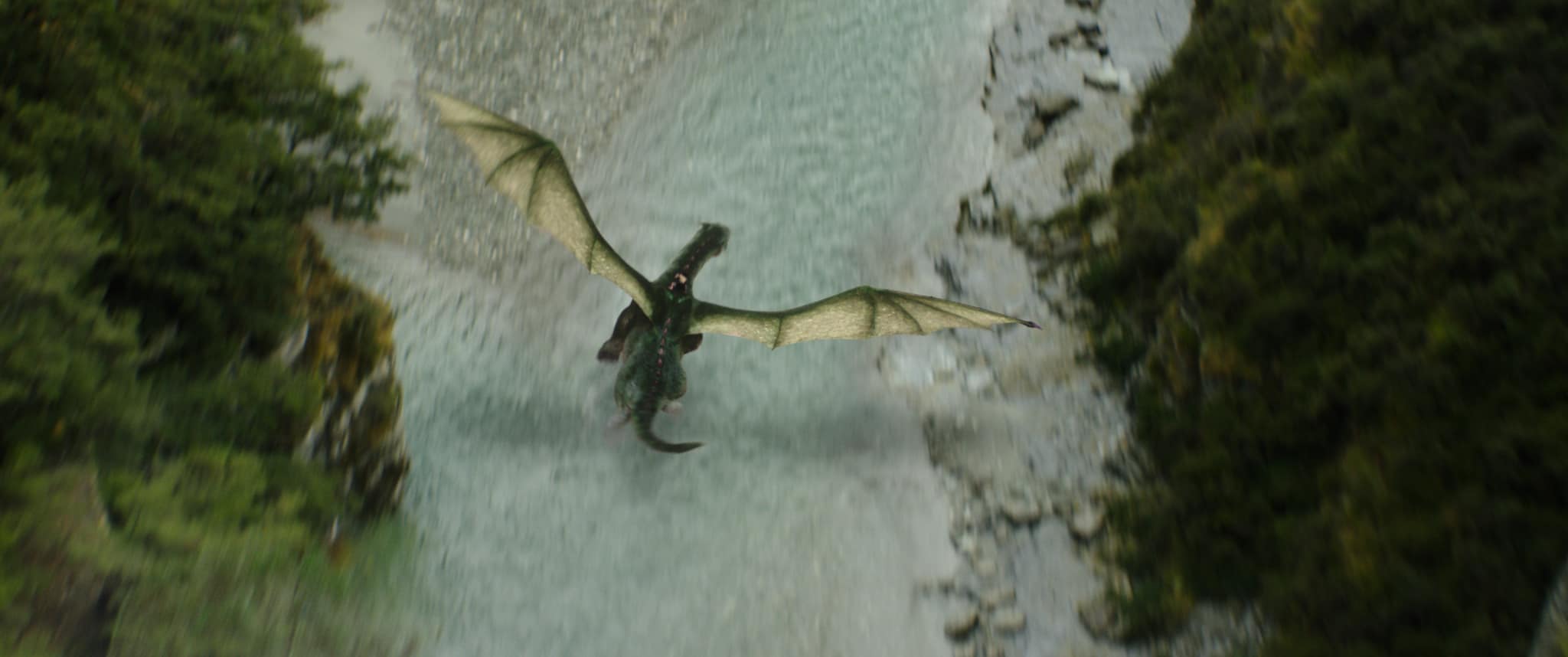 Pete's Dragon movie review: big friendly dragon