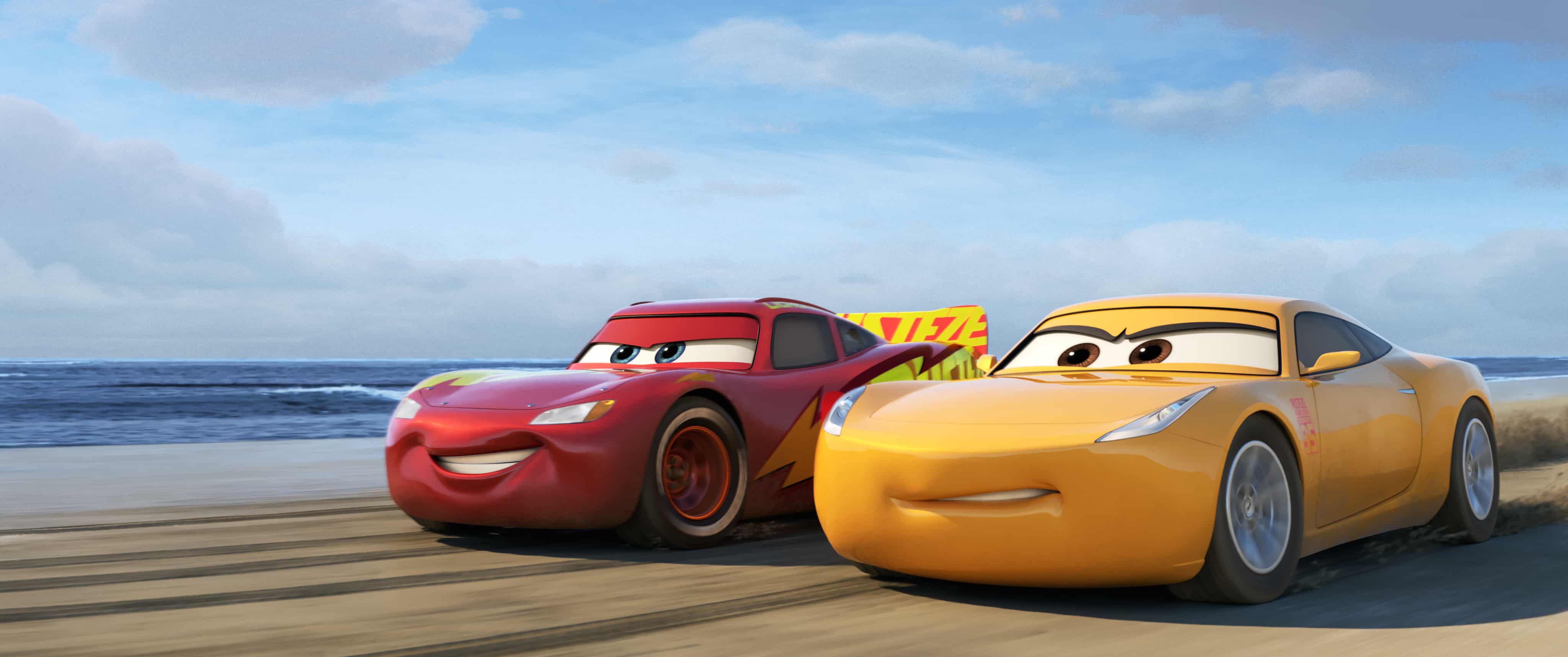 Cars 3 song. Тачки 3 Круз. Молния Маккуин Тачки 3. Тачки 3 Маккуин и Круз.