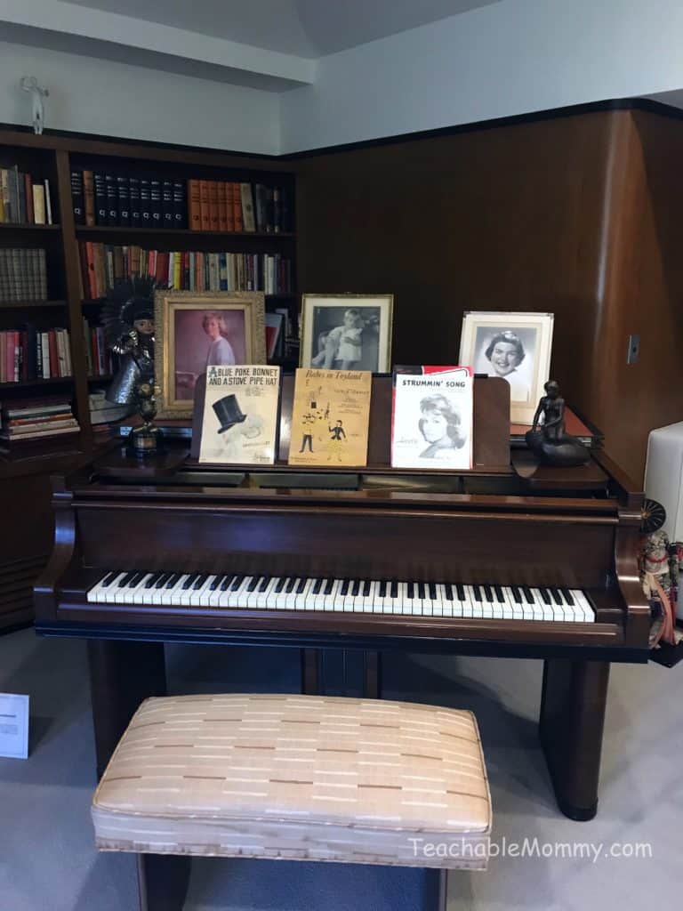 Touring Walt Disney's Office