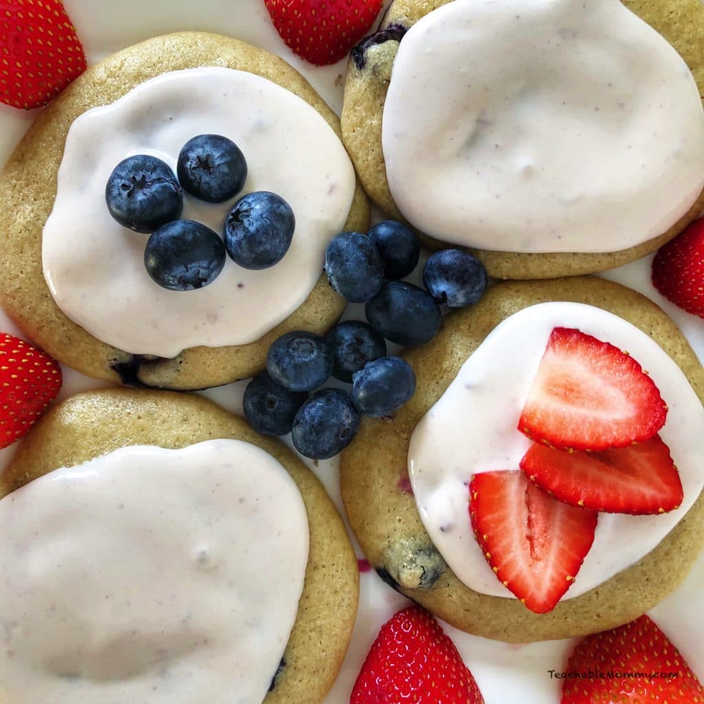 Blueberry Breakfast Cookies with Cream Cheese Yogurt Frosting