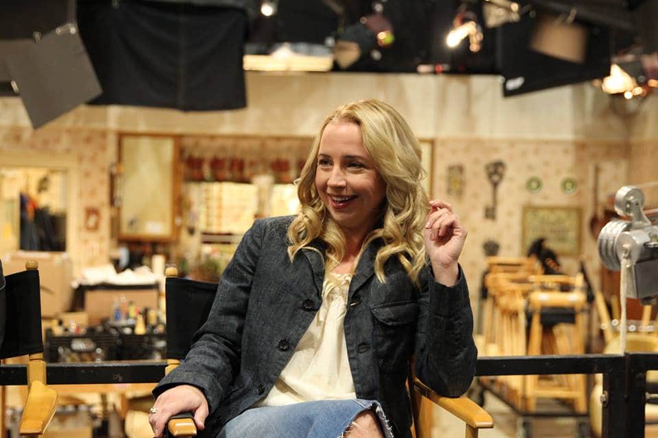 Exclusive Interview with Roseanne Stars: Sara Gilbert, Michael Fishman, and Lecy Grandson