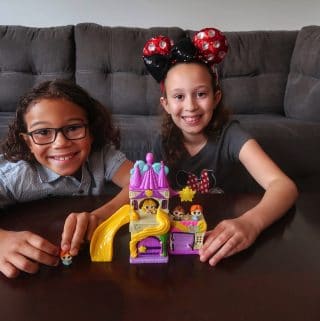 Unboxing The New Disney Doorables