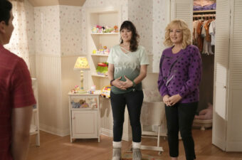 Wendi McLendon-Covey and Hayley Orrantia Talk Goldbergs