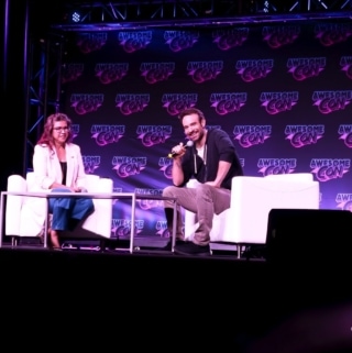 Charlie Cox Talks Daredevil Awesome Con