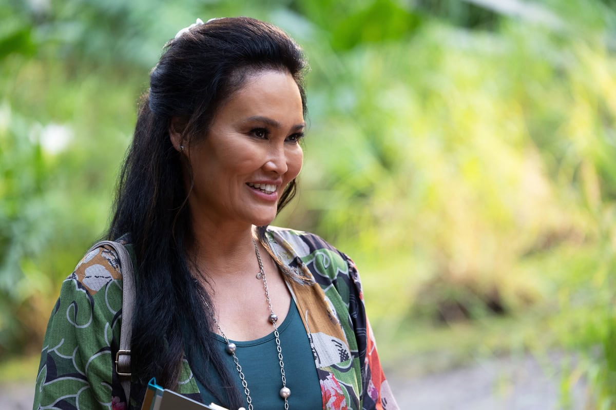 lilo and stitch easter eggs cameos tia carrere
